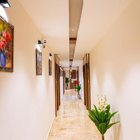 Hotel Lee Grand Ānand 외부 사진