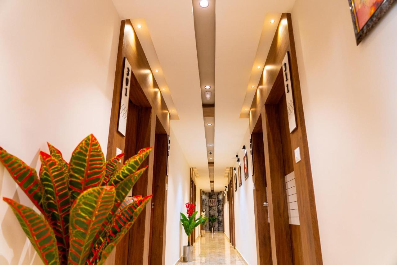 Hotel Lee Grand Ānand 외부 사진