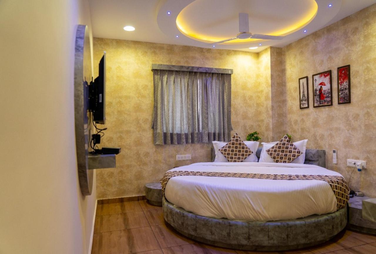 Hotel Lee Grand Ānand 외부 사진